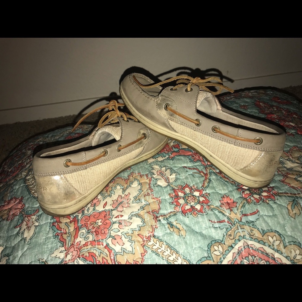 Size 10 Sperrys